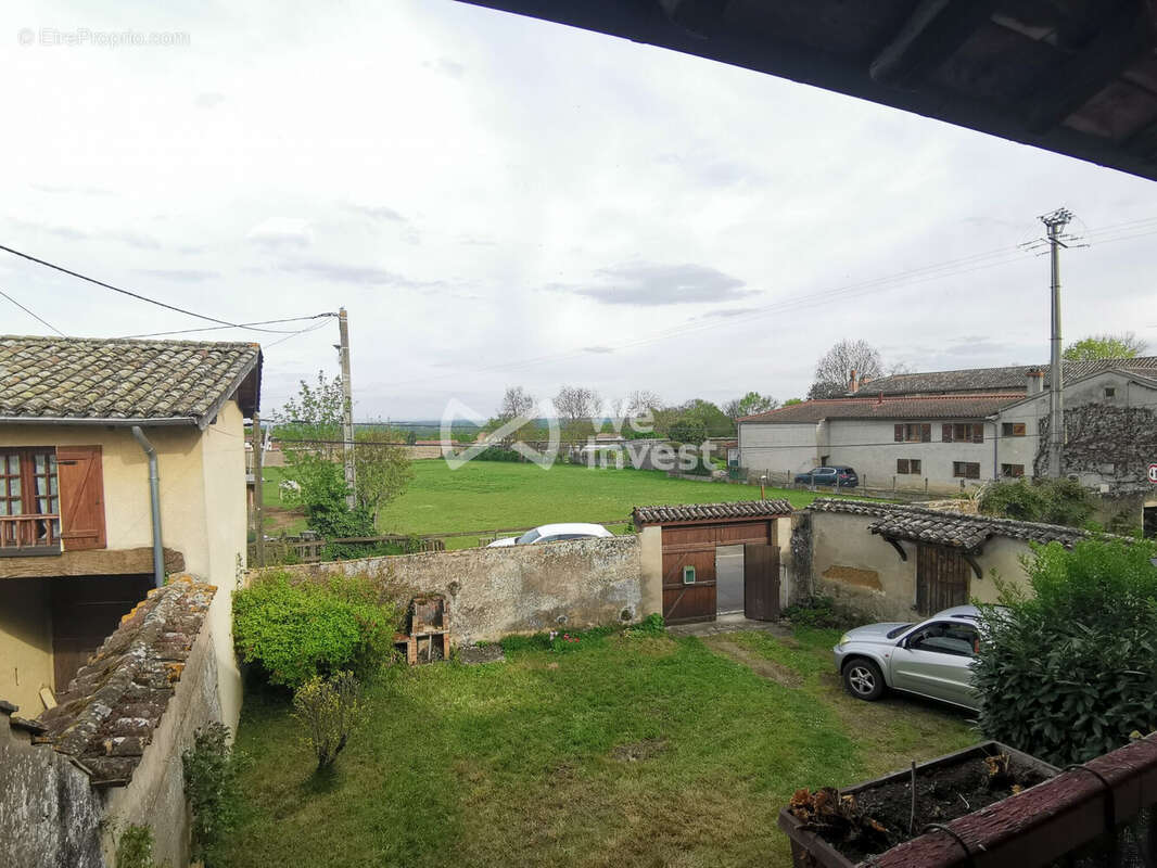 Maison à CRECHES-SUR-SAONE