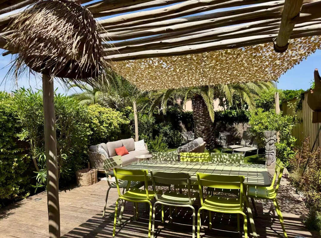 Charmant mazet rénové à proximité de Saint-Tropez - photo 2