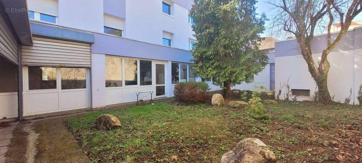 Commerce à SAINT-DIE-DES-VOSGES