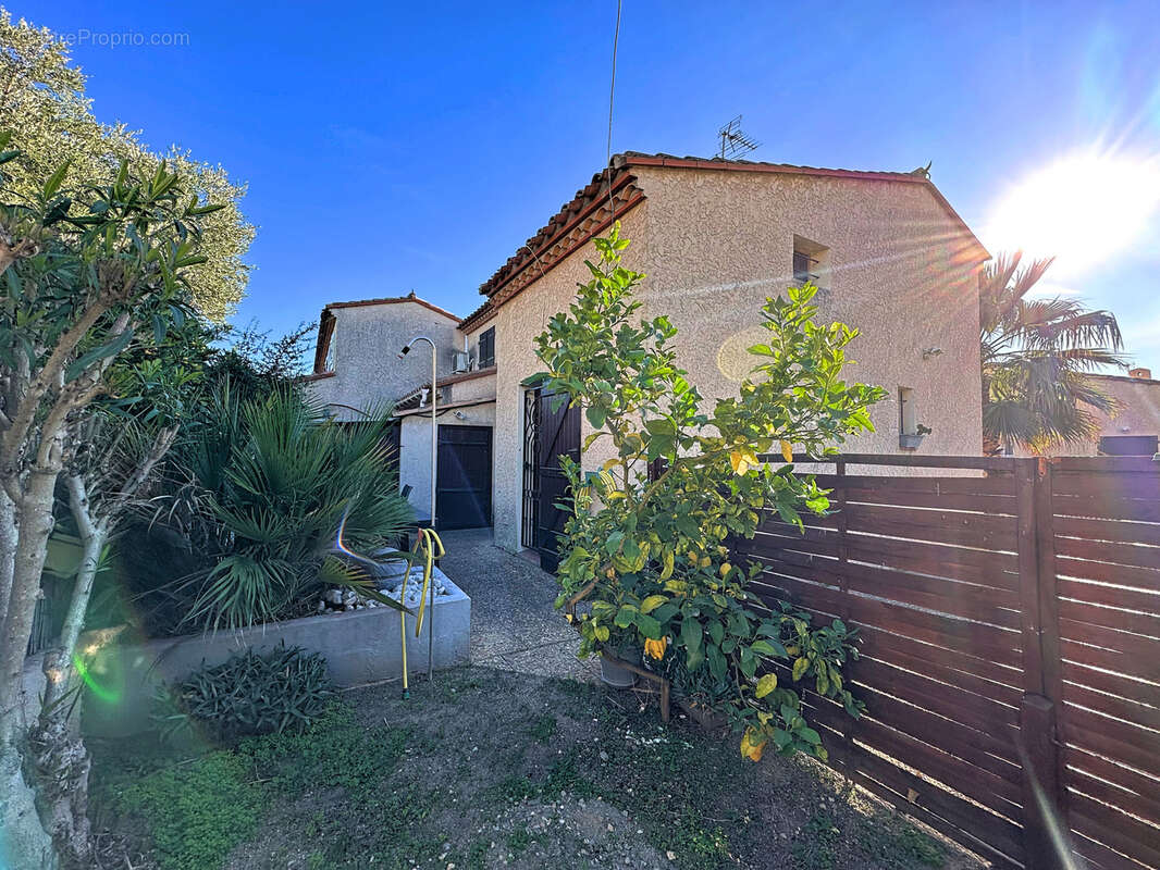 Maison à SAINT-CYPRIEN