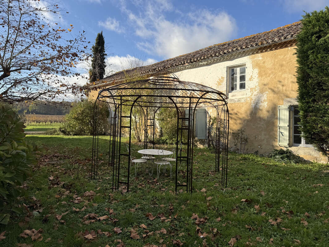 Maison à CASTELNAU-D'AUZAN