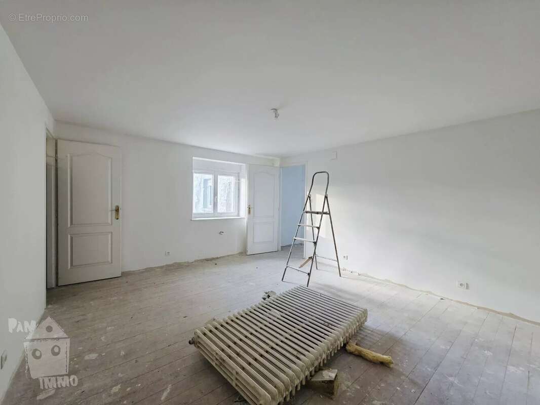 Maison à NOVIANT-AUX-PRES