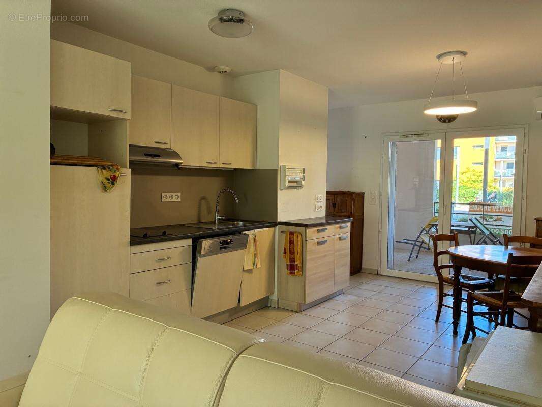 Appartement à JUVIGNAC