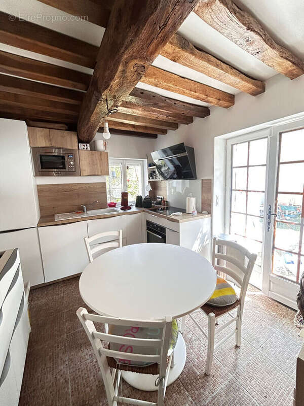 Maison à MONTREUIL-L&#039;ARGILLE