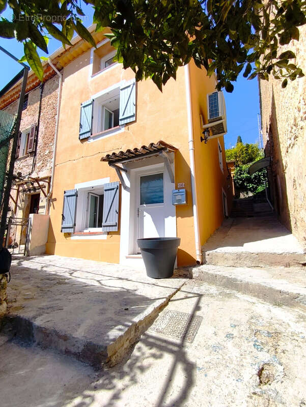 Maison à SPERACEDES