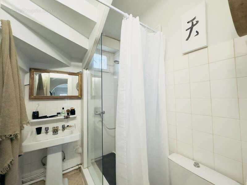 Maison à COLLEVILLE-MONTGOMERY