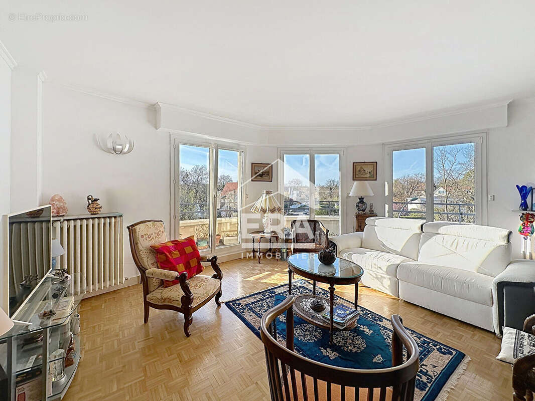 Appartement à LE VESINET