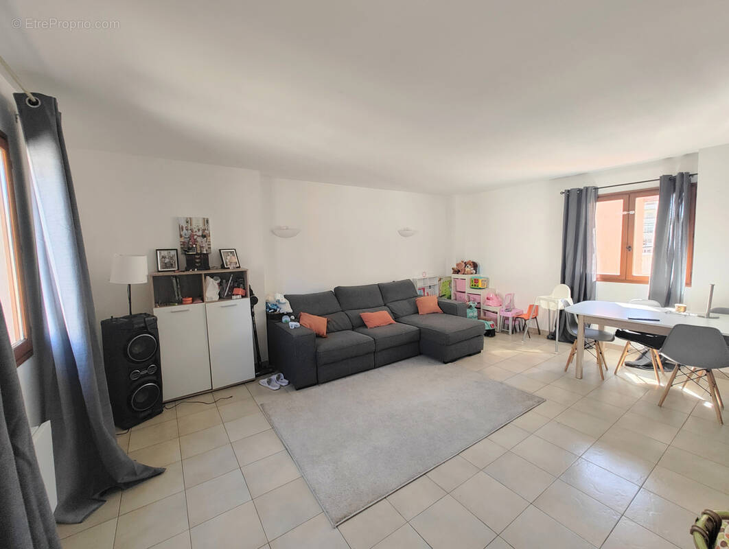 Appartement à FREJUS