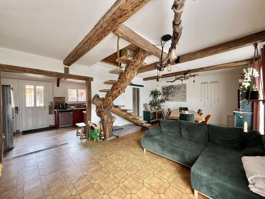 Maison 105 m² à Chaumont-En-Vexin  - photo 3