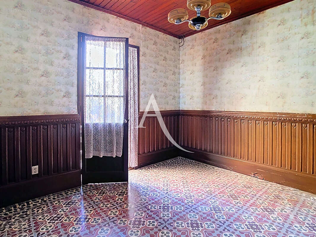 Maison à LONGAGES