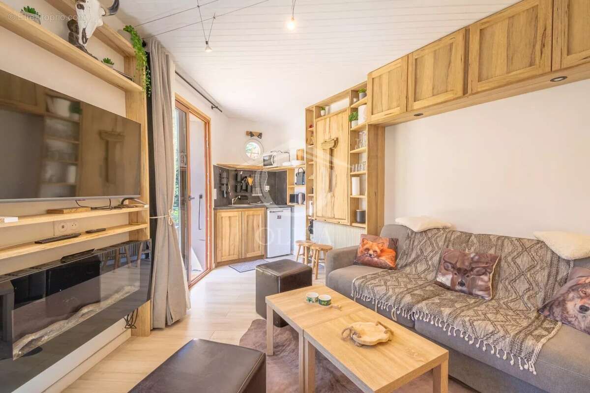 Appartement à SAINT-ETIENNE-DE-TINEE