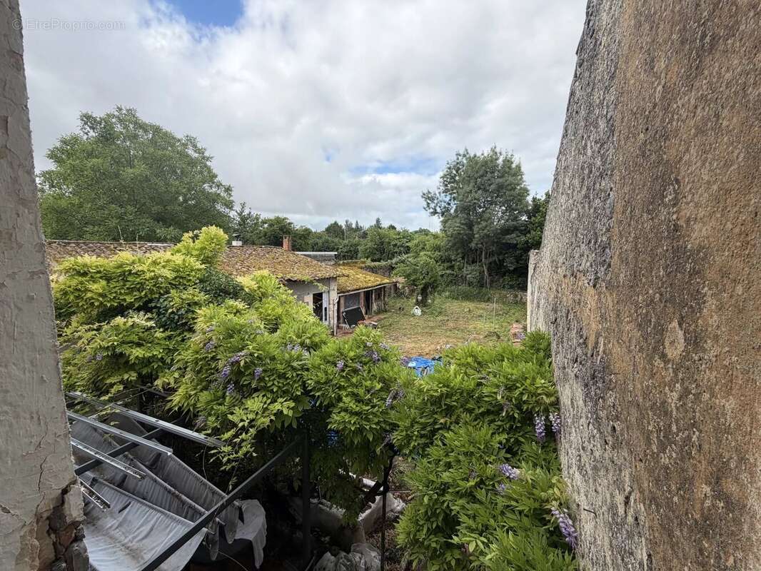 Maison à SAINT-MARTIN-LACAUSSADE