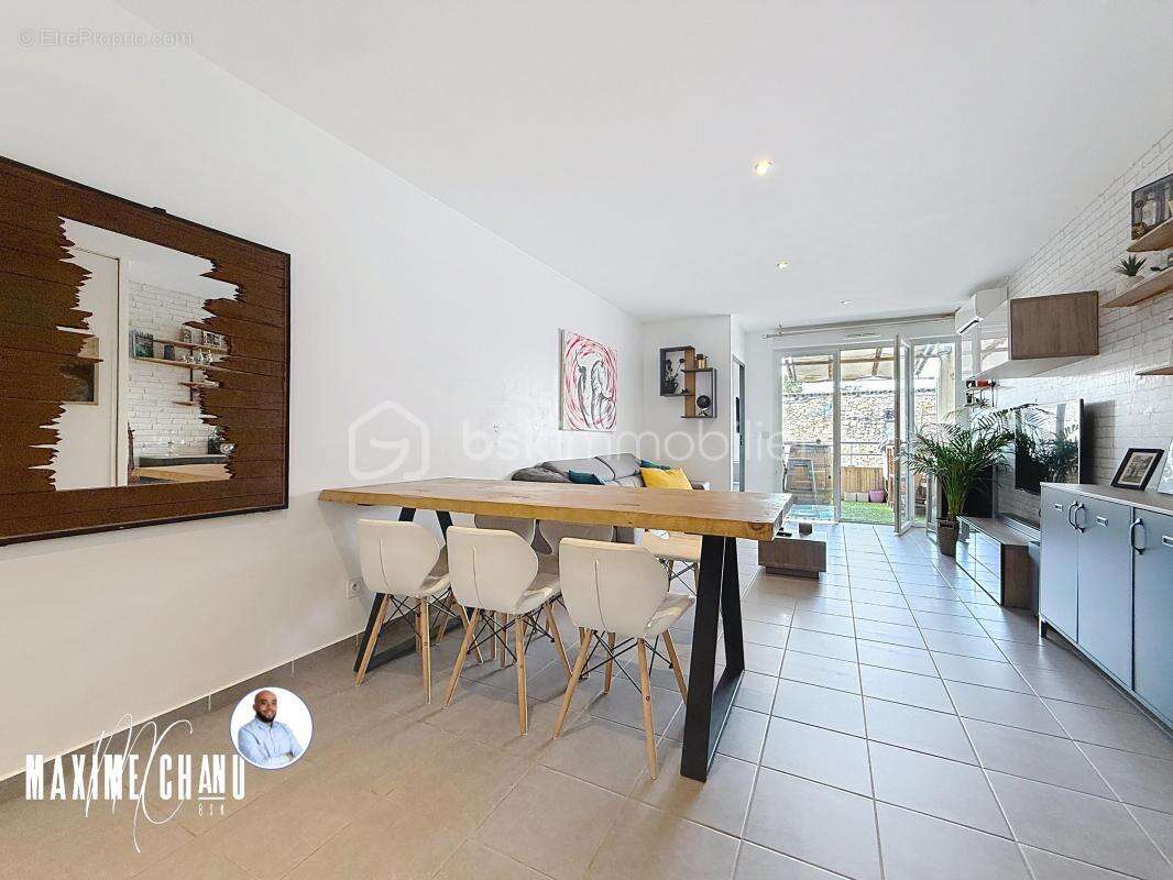 Appartement à LUNEL