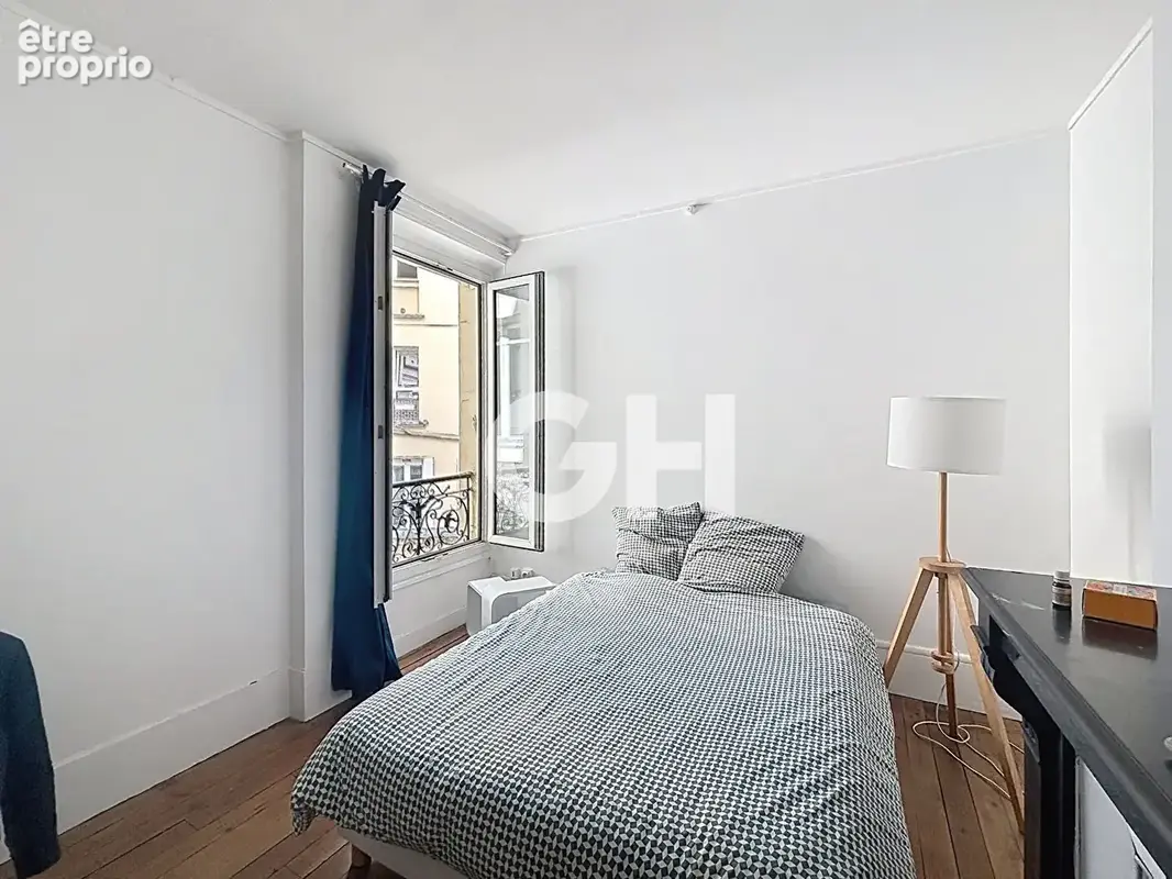 Appartement Paris 3 pièces Pyrénées/Place de la Réunion avec balcon - photo 4