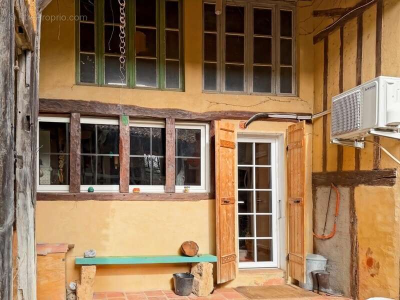 Maison à LE HOUGA