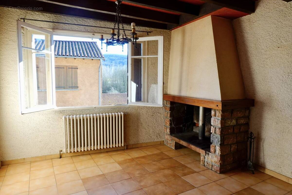 Maison à LE MAS-D'AZIL