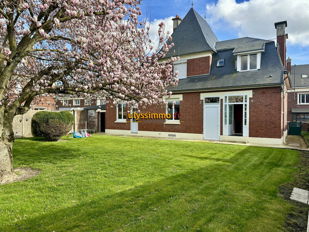 Maison à ROSIERES-EN-SANTERRE