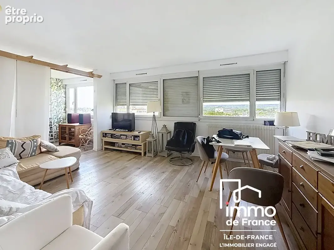 Appartement  4 pièce(s) - Cergy - photo 2