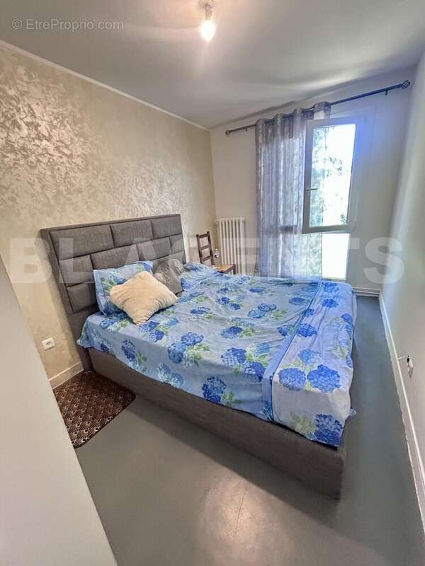 image00019 - Appartement à COULOMMIERS