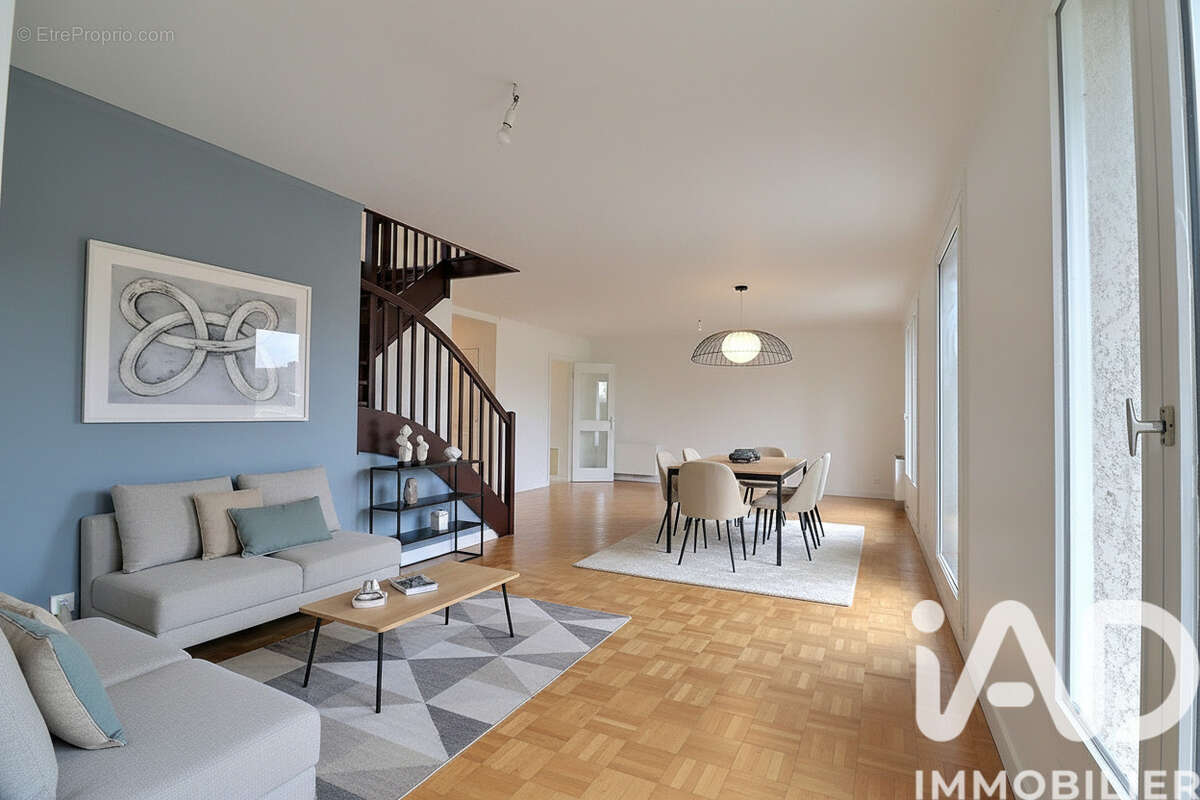 Photo 2 - Maison à OZOIR-LA-FERRIERE