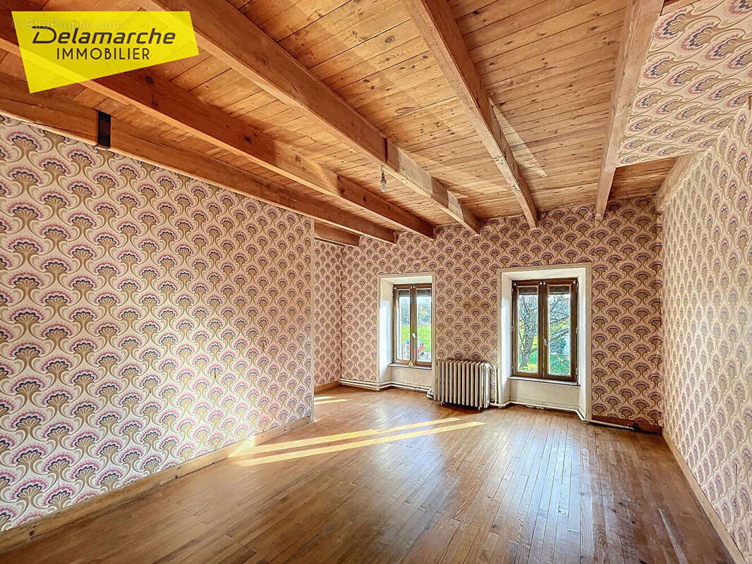 Maison à CERENCES