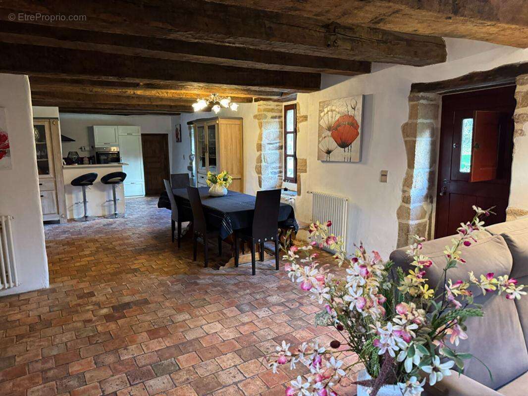 Maison à GRAND-CHAMP