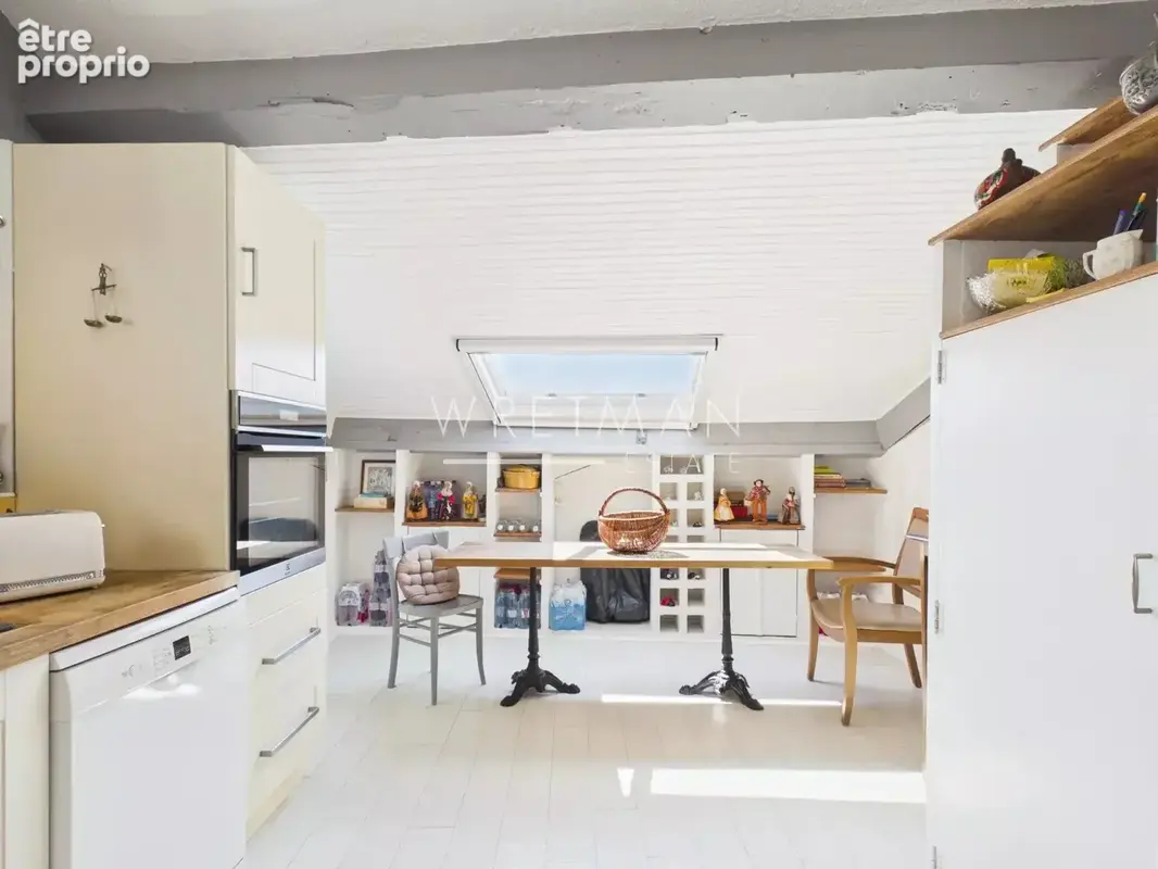 Appartement loft en dernier étage avec terrasse, aperçu mer - Menton Centre - photo 13