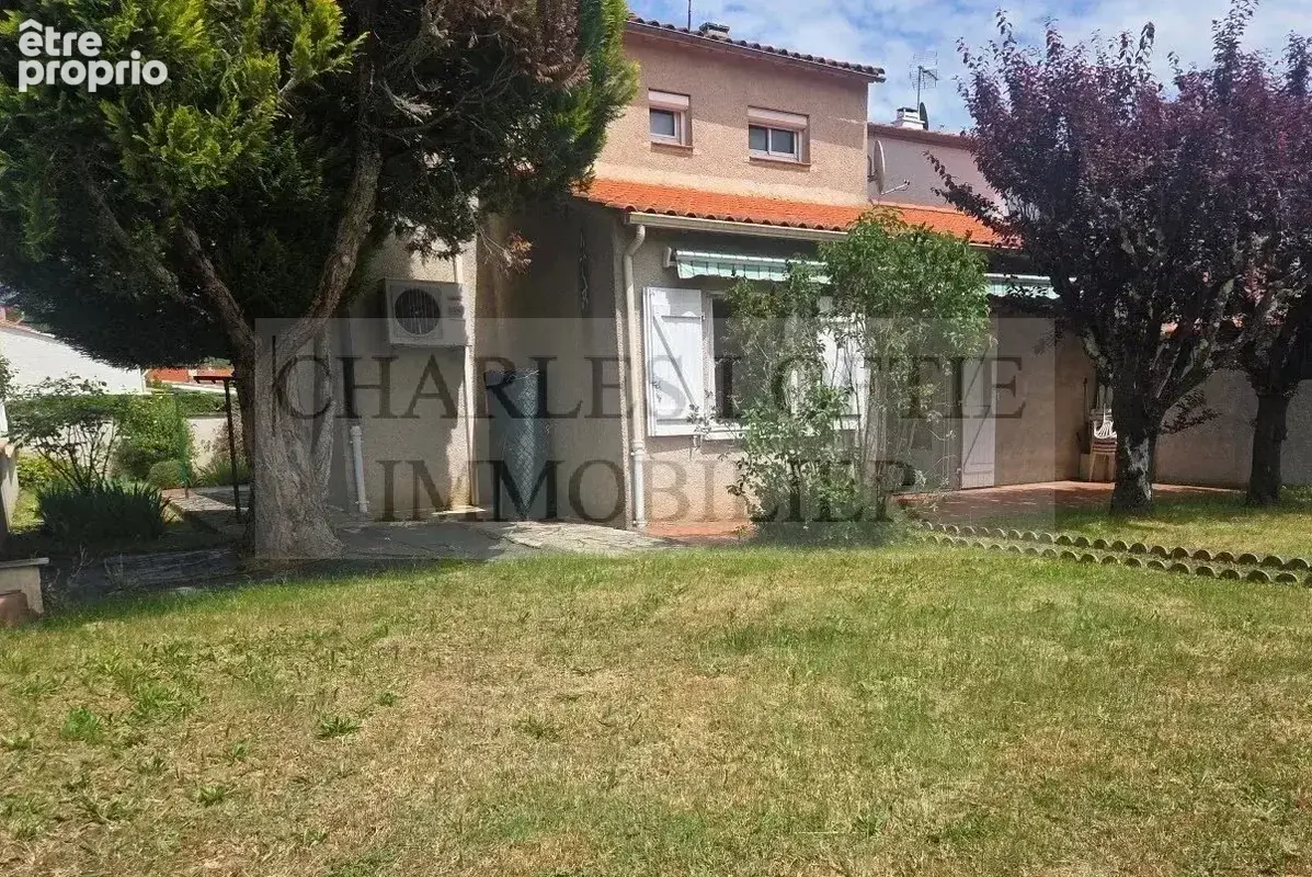 Maison familiale avec jardin et garage - photo 2