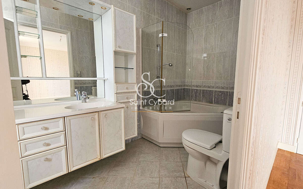 Maison à L'ISLE-D'ESPAGNAC