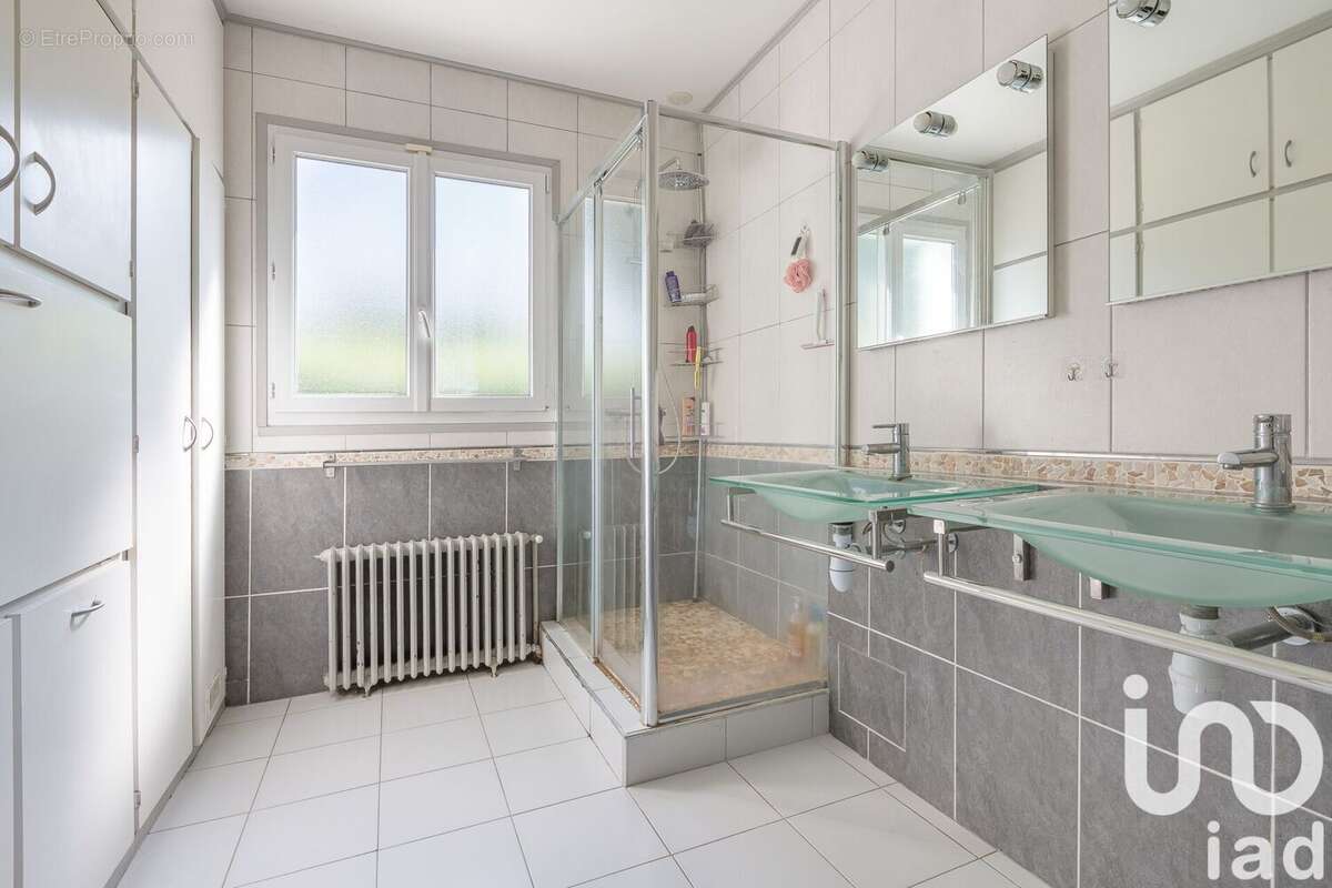 Photo 6 - Maison à YERRES
