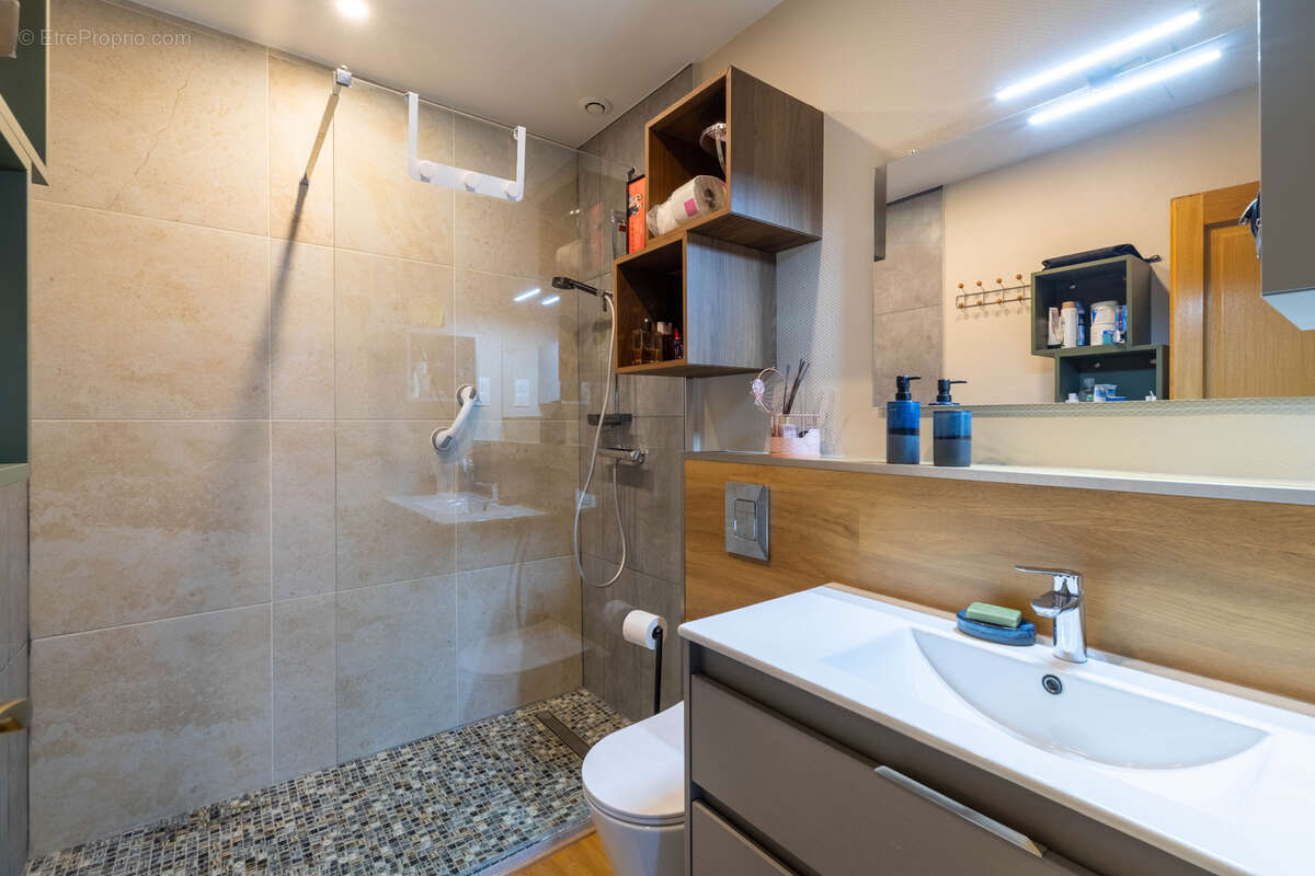 Appartement à SAINT-PRIVAT-LA-MONTAGNE