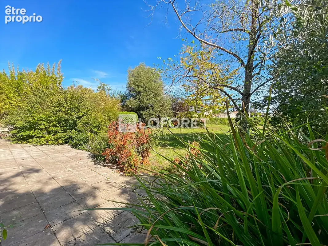 Maison de charme en pierre de 232 m²  à LIBOURNE - photo 2