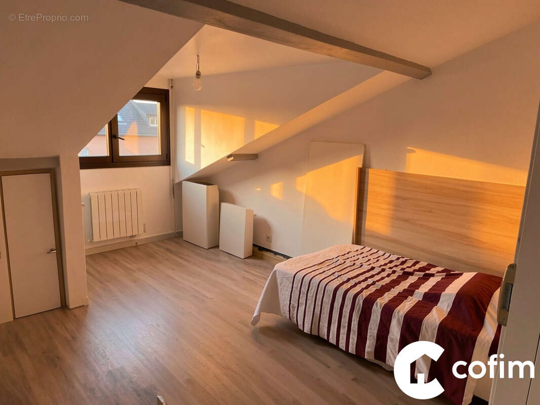 Appartement 49 m² à Nay  - photo 7