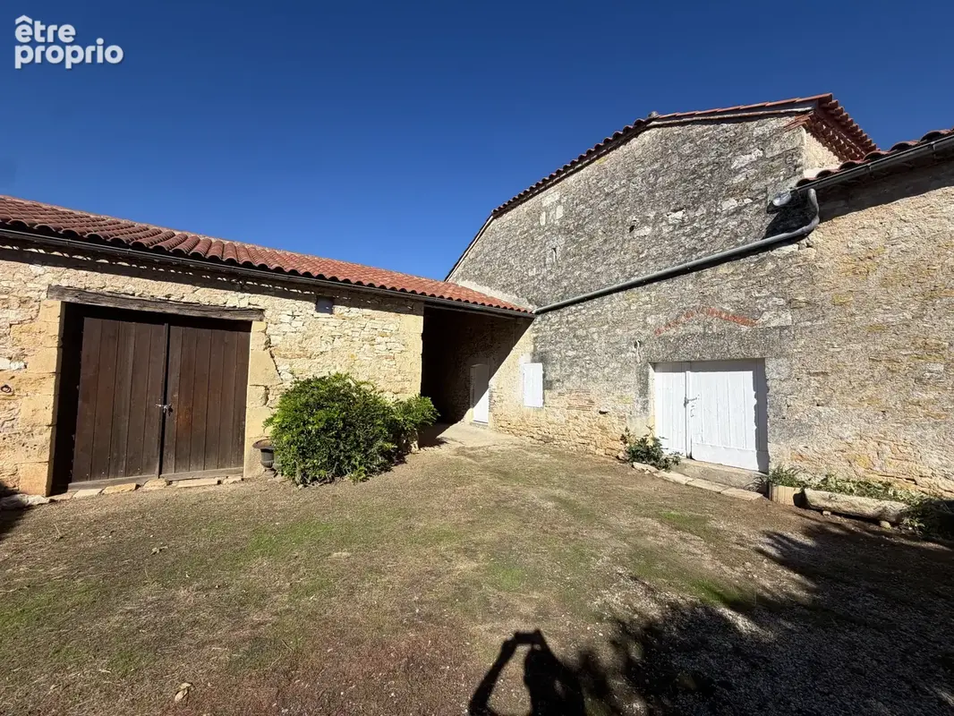 Propriété de charme en pierre avec dépendances, studio indépendant - photo 25