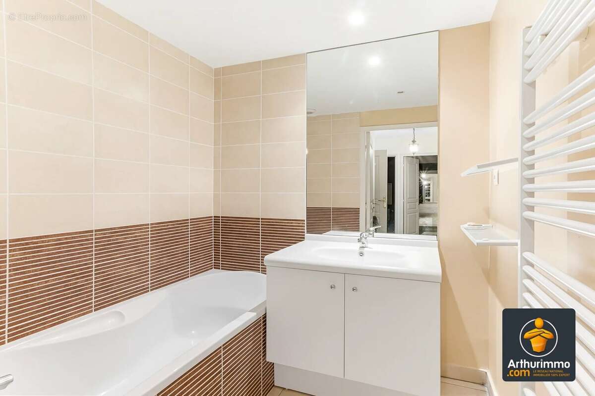 Appartement à CRAPONNE