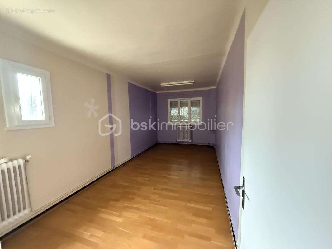 Appartement T3 avec terrasse et vue mer – Quartier de la Corniche à Sète - photo 8