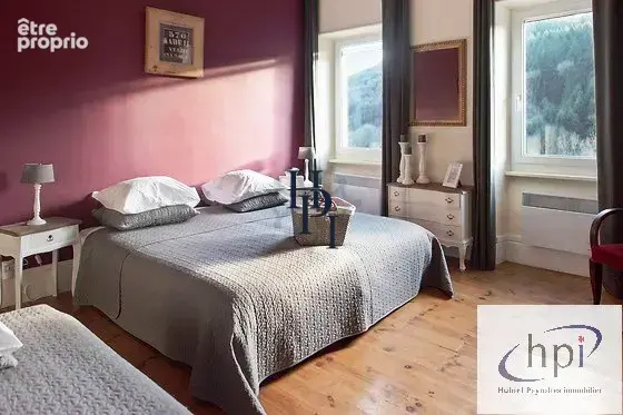 Vente ancien Prieuré transformé en Chambres d'hôtes sur terrain de 1790 m2 secteur Camarès. - photo 10