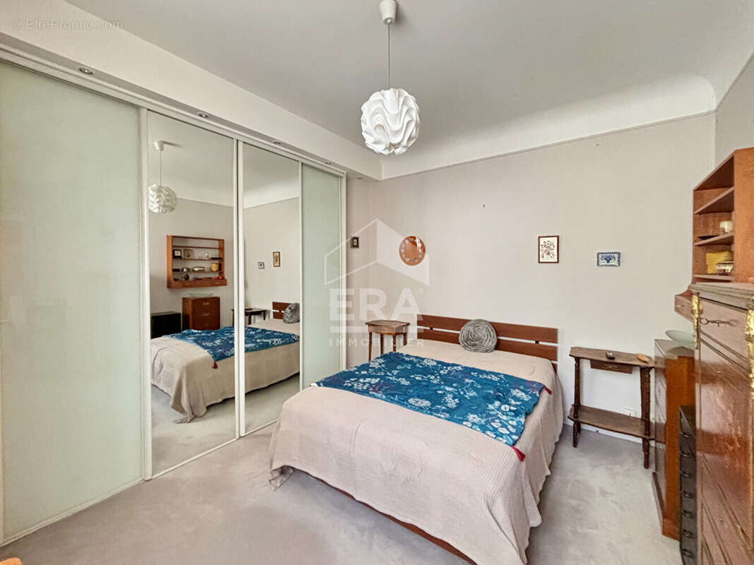 Appartement à LEVALLOIS-PERRET