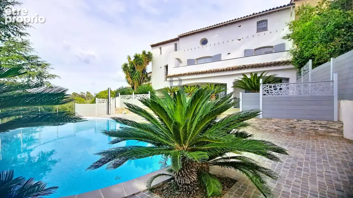 Villa de standing avec vue panoramique piscine garage - photo 2