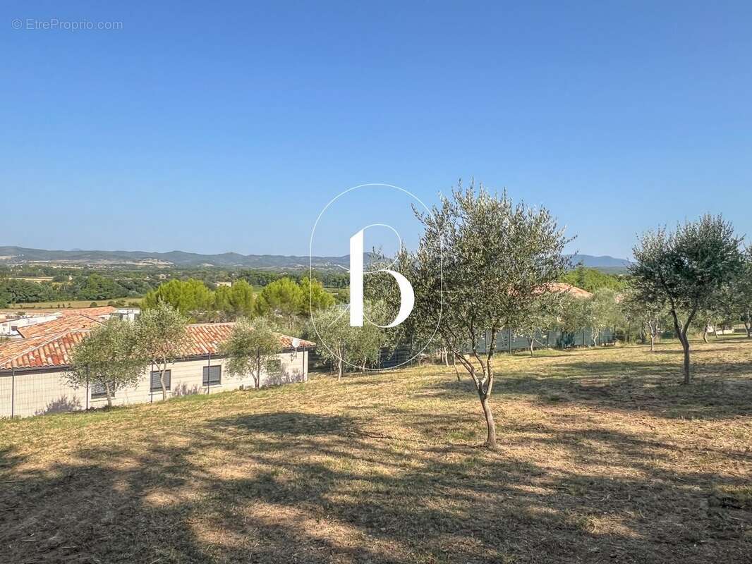 Terrain à BARJAC
