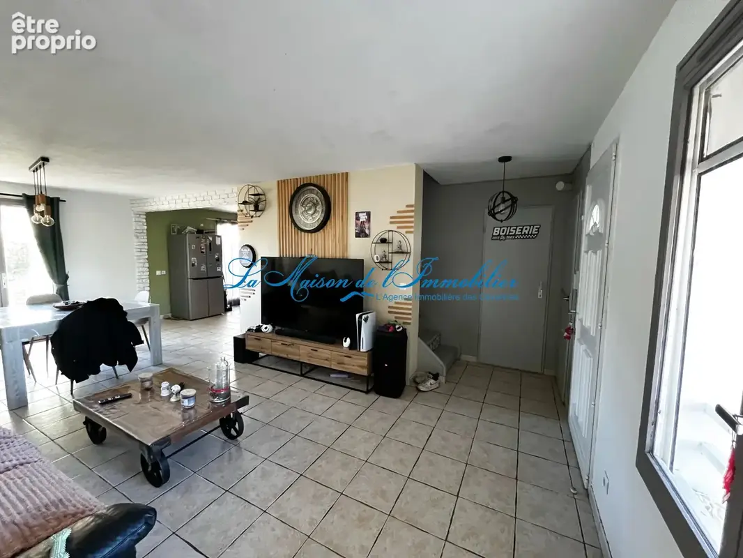 Rousson maison 3 face de type F5 avec garage sur 360m2 de jardin. - photo 4