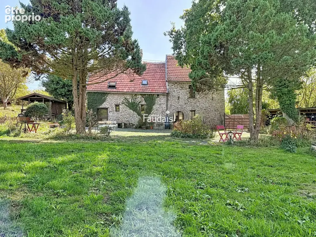 Maison 6 pièces 145 m² à vendre à Saint-Clair-Sur-L'elle (50680) - photo 2