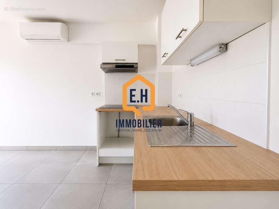 Appartement à BORMES-LES-MIMOSAS