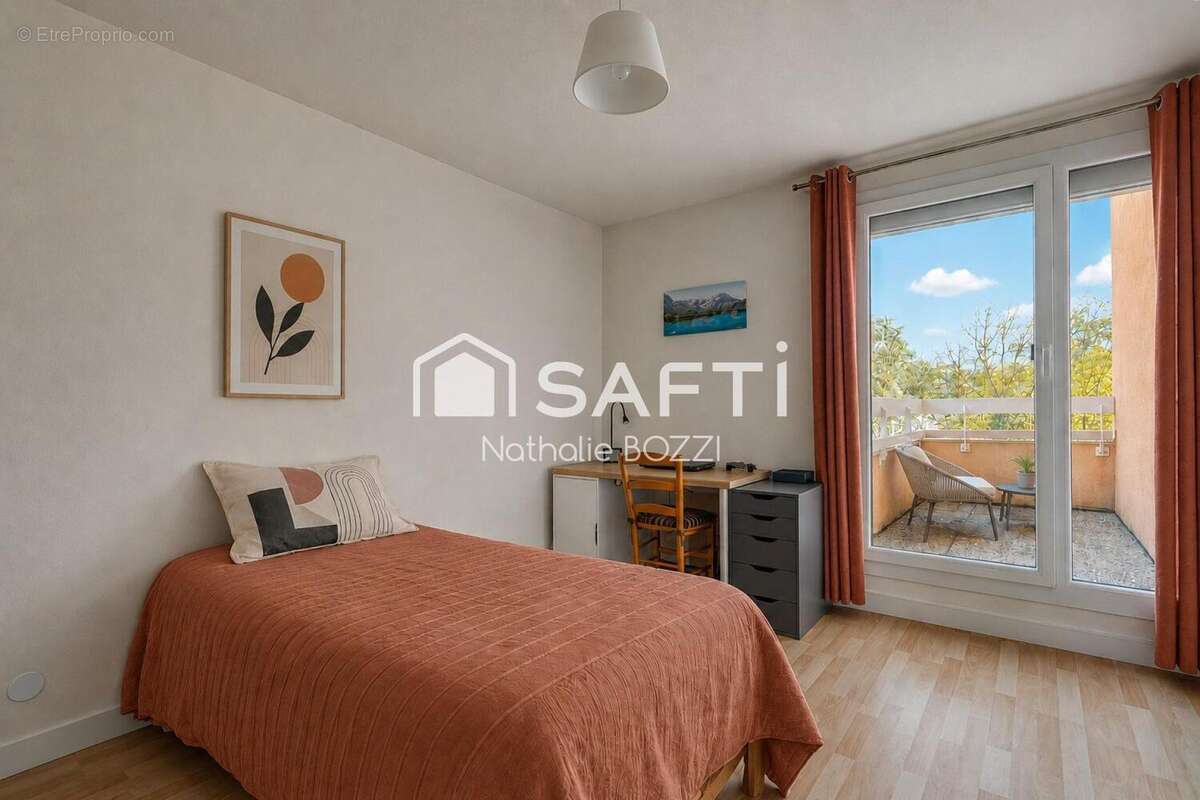 Appartement 82 m² à Echirolles  - photo 9