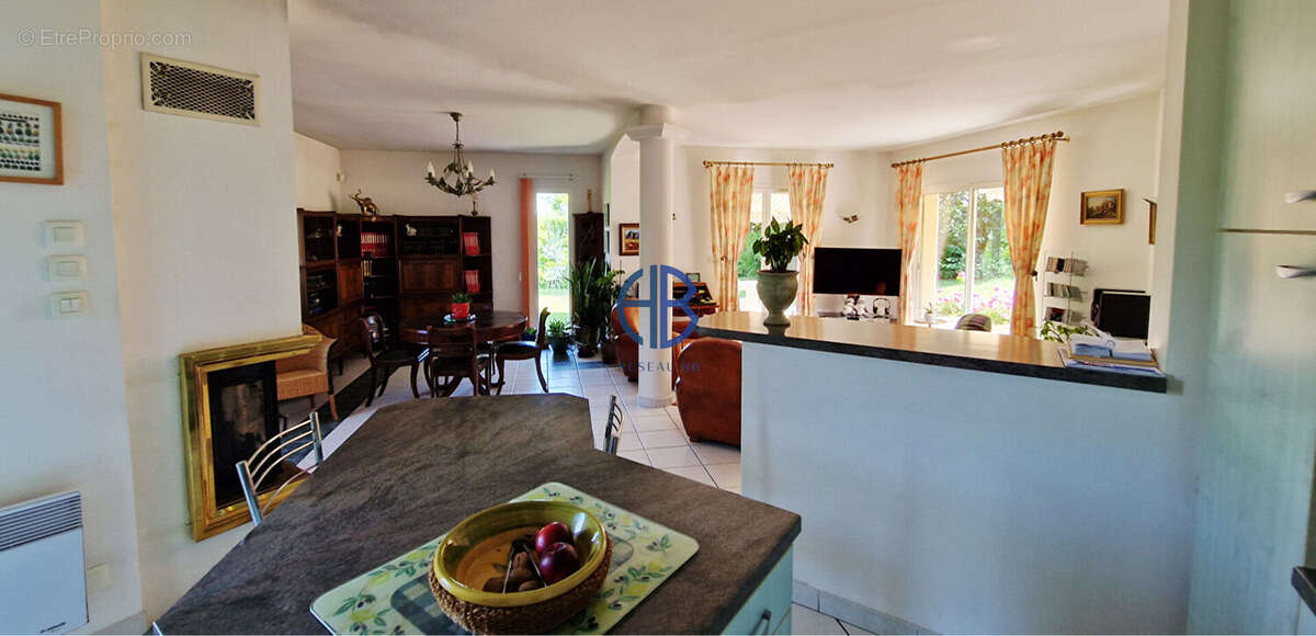 Maison à MONTALIEU-VERCIEU