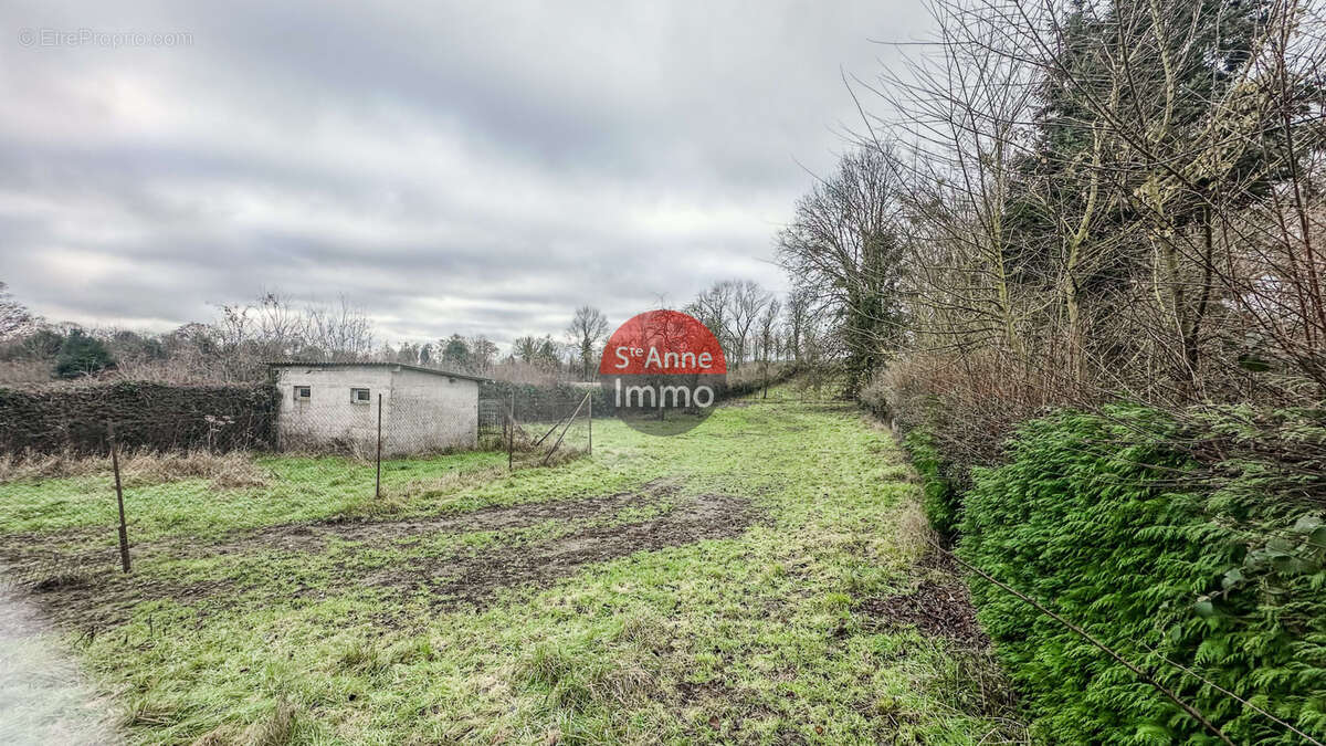 Maison à LIGNIERES-CHATELAIN
