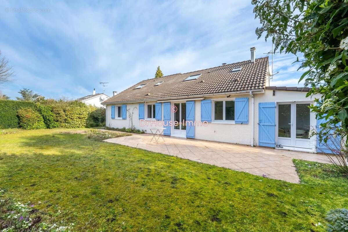 Maison à MAREIL-SUR-MAULDRE