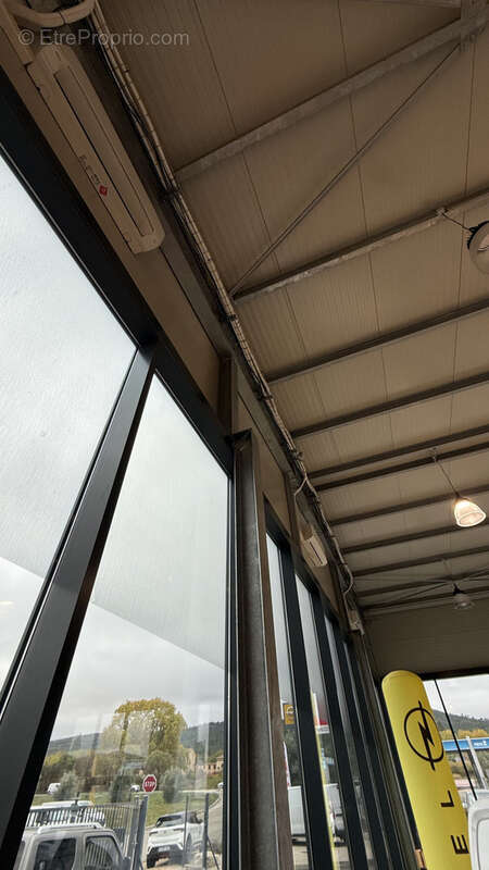 Commerce 597 m² à Brignoles  - photo 6