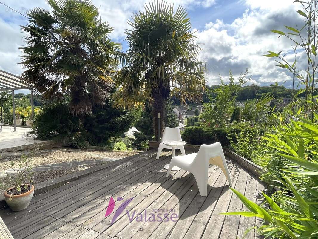 Maison à GRUCHET-LE-VALASSE