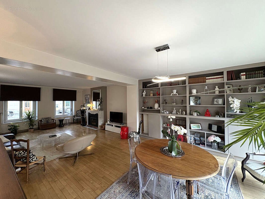 Maison à CHARLEVILLE-MEZIERES